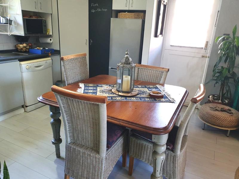 2 Bedroom Property for Sale in Gordons Bay Western Cape